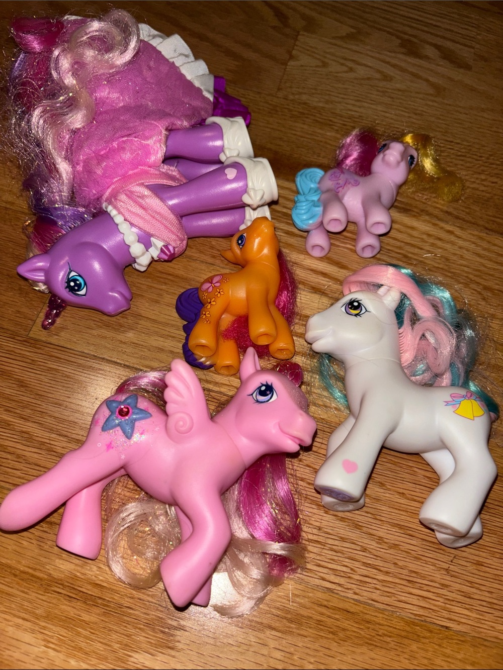 My Little Ponies lot of 5 the large one needs batteries - Picture 8 of 9
